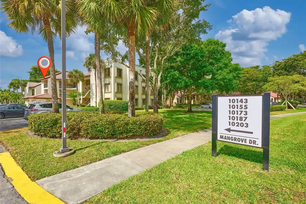 10143 Mangrove Dr #303, Boynton Beach: photo 1 of 83