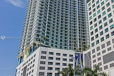 185 SW 7th St #2202, Miami: photo 1 of 28