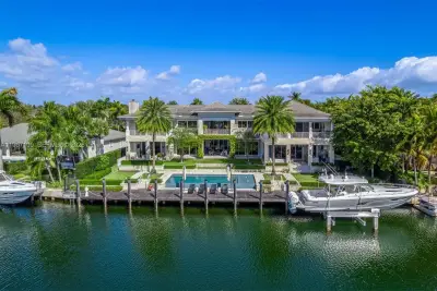 550 Marquesa Dr, Coral Gables: photo 1 of 30