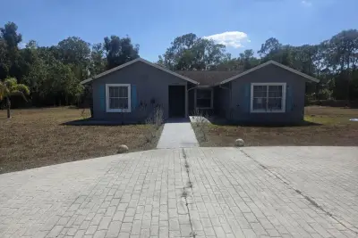 12650 69th St N, West Palm Beach: photo 1 of 9