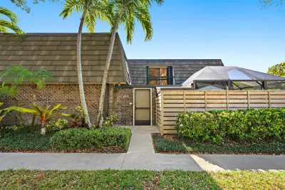 1213 12th Ter, Palm Beach Gardens: photo 1 of 17