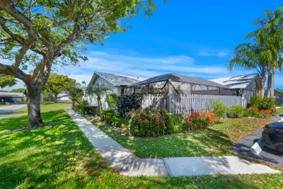 1139 Summit Trail Cir #A, West Palm Beach: photo 1 of 38