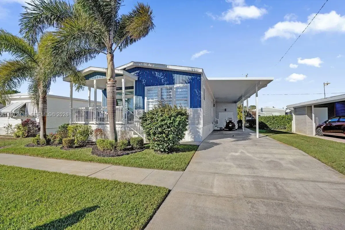 4035 Marigold Rd, Boynton Beach: photo 1 of 81