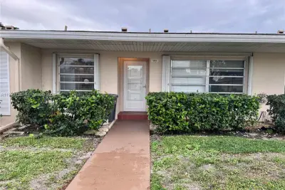 8838 Bella Vista Dr, Boca Raton: photo 1 of 12