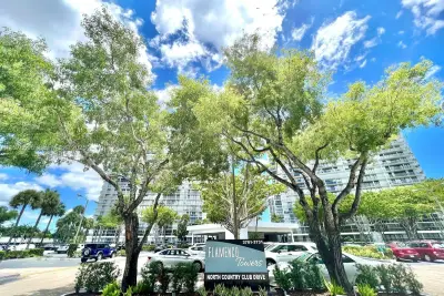 3731 N Country Club Dr #1124, Aventura: photo 1 of 10
