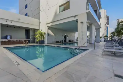 229 SW 9th St #407, Miami: photo 1 of 29