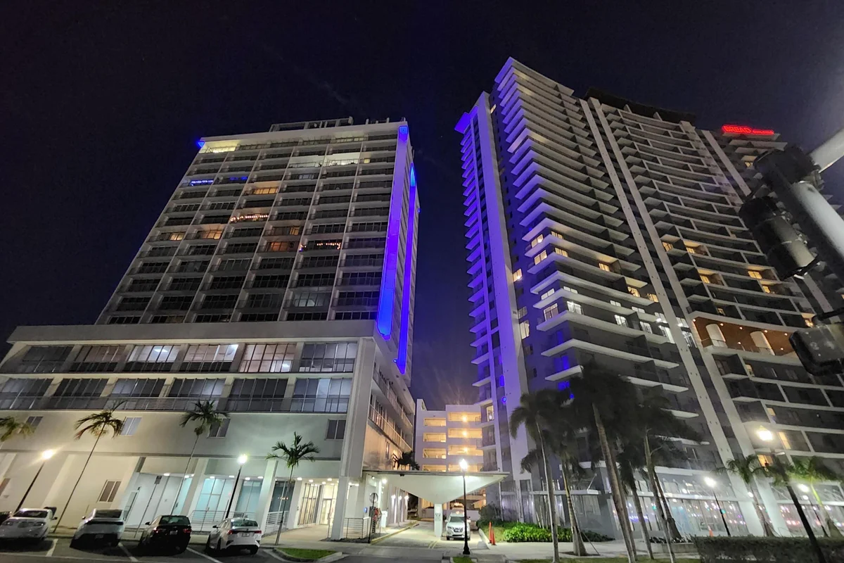 1720 Harrison St #16b, Hollywood: photo 1 of 39
