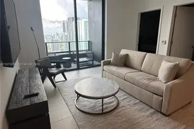 159 NE 6th St #4811, Miami: photo 1 of 43