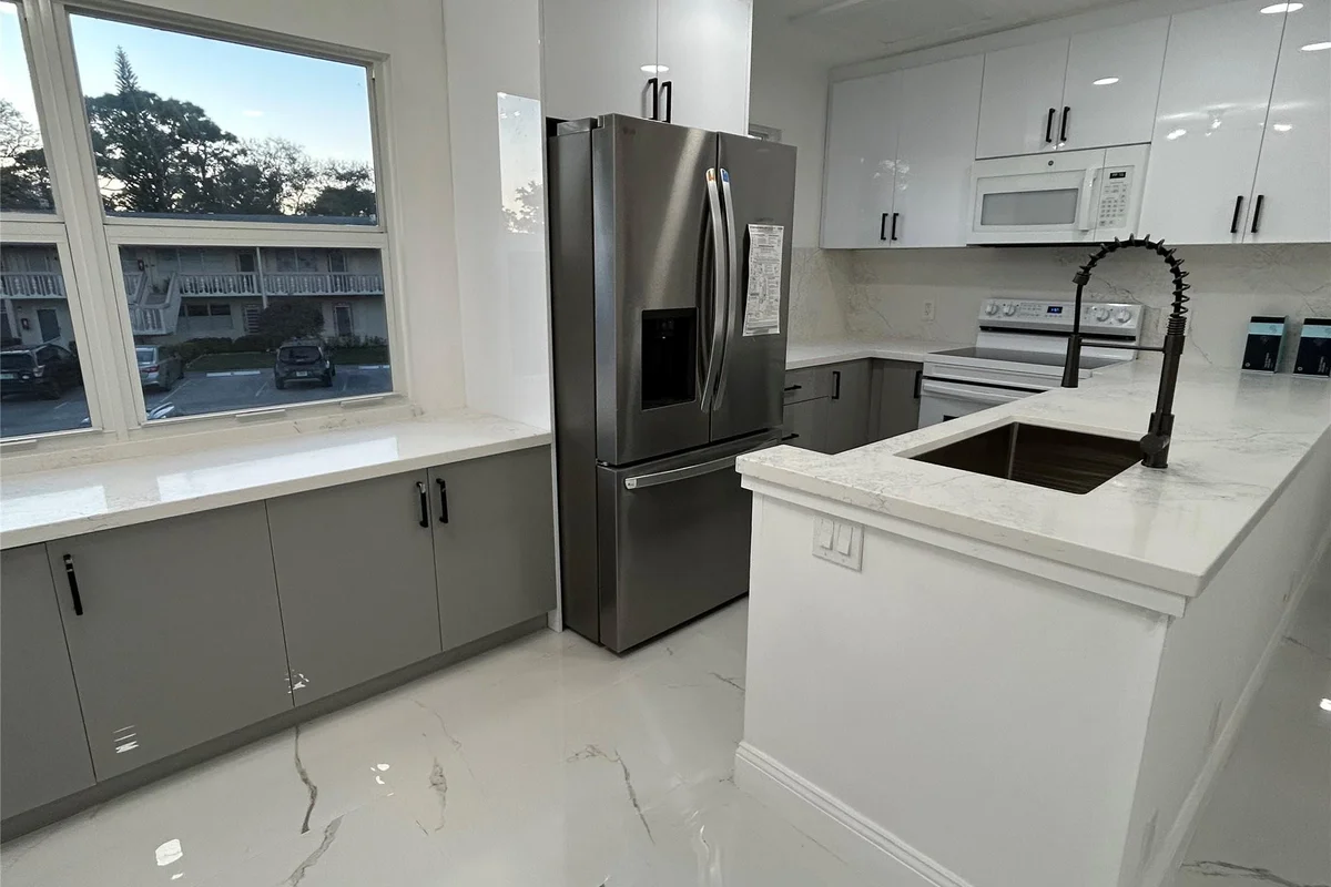115 Ventnor F, Deerfield Beach: photo 1 of 8