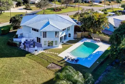 10355 Seagrape Way, Palm Beach Gardens: photo 1 of 68