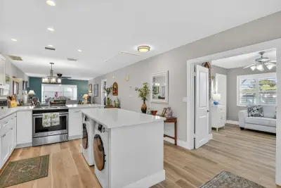 8871 Warwick Dr, Boca Raton: photo 1 of 14
