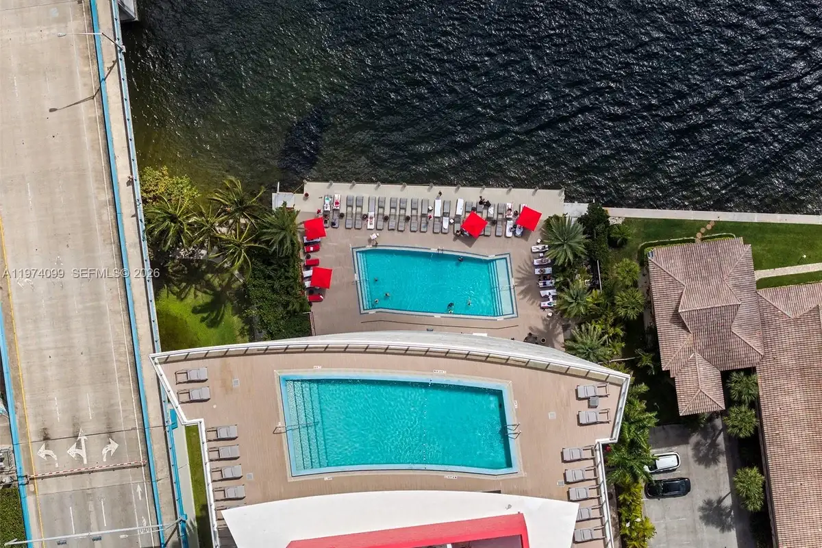 2602 E Hallandale Beach Blvd #R2806, Hallandale Beach: photo 1 of 28