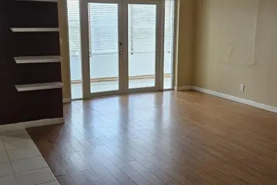 4042 NW 19th St #F411, Fort Lauderdale: photo 1 of 18