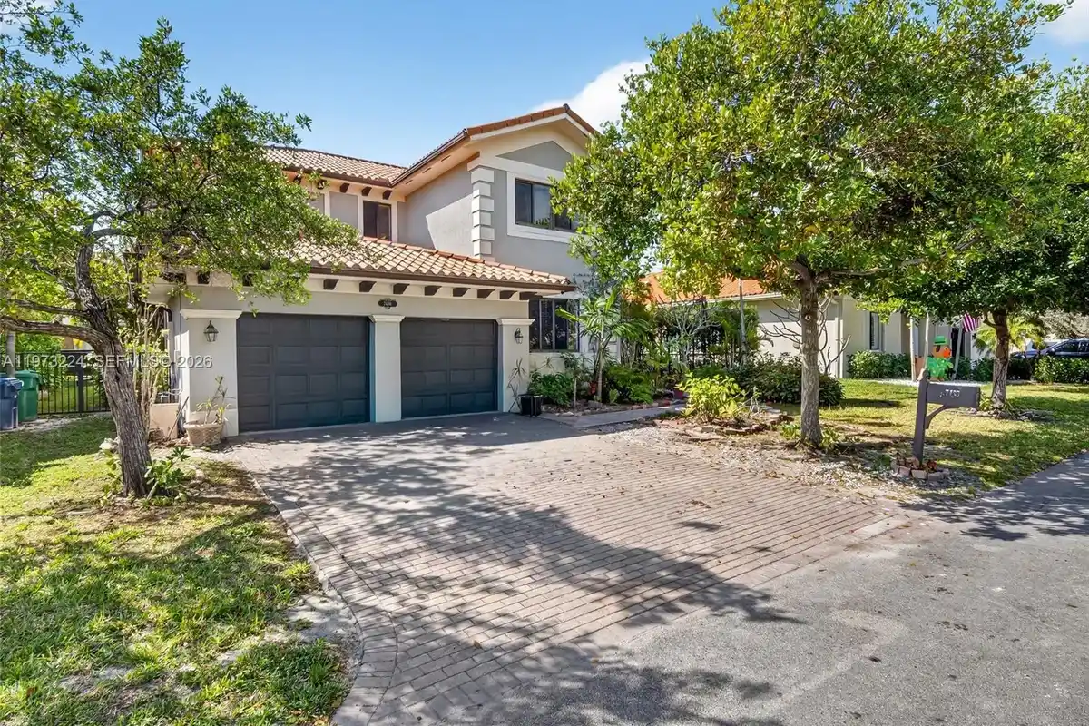 7436 SW 188th Ln, Cutler Bay: photo 1 of 61