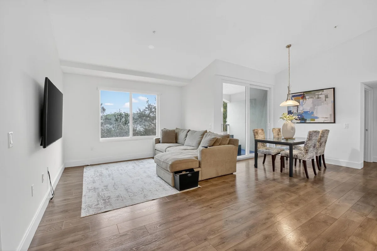 224 Villa Cir, Boynton Beach: photo 1 of 41