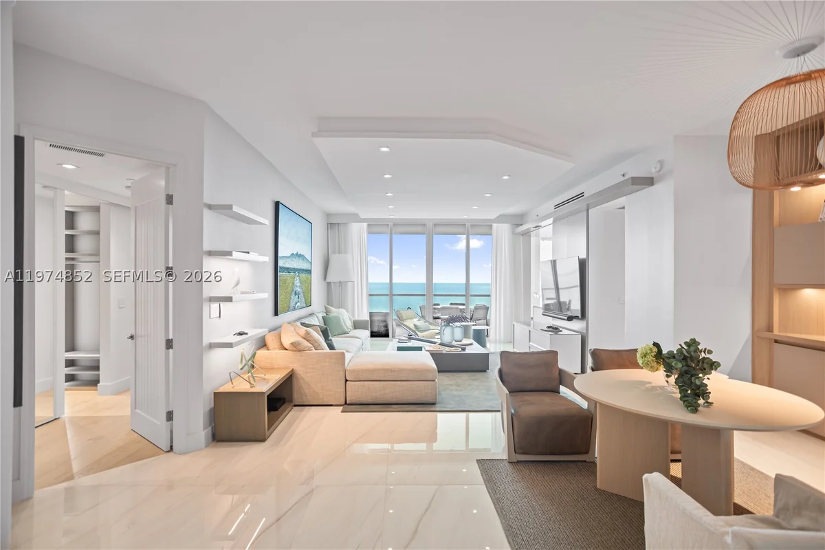 16051 Collins Ave #3202, Sunny Isles Beach: photo 1 of 40
