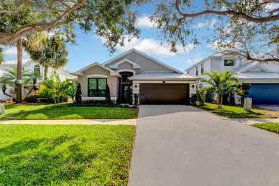 535 Enfield Ct, Delray Beach: photo 1 of 36