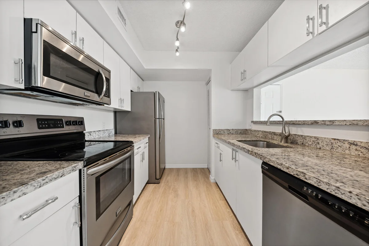 117 Yacht Club Way #205, Hypoluxo: photo 1 of 29