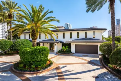 501 Hibiscus Dr, Hallandale Beach: photo 1 of 93