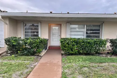 8838 Bella Vista Dr, Boca Raton: photo 1 of 11