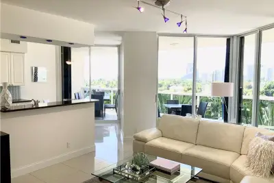 3100 N Ocean Blvd #606, Fort Lauderdale: photo 1 of 35