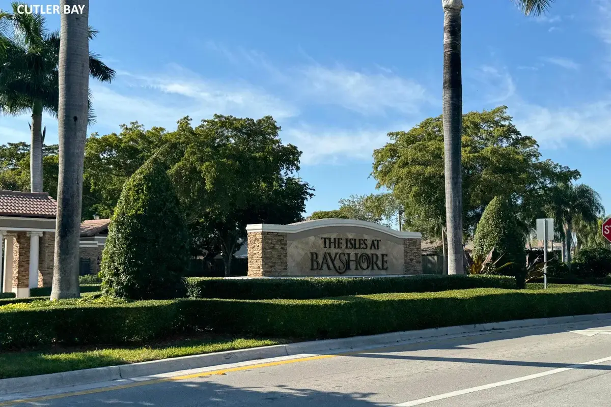 22411 SW 88th Pl #14-26, Cutler Bay: photo 1 of 24