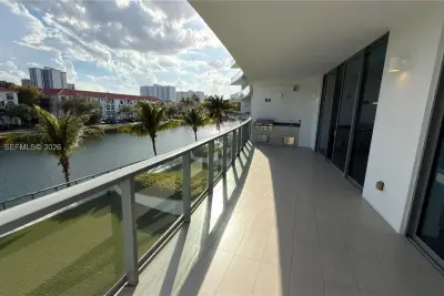 3250 NE 188th St #204, Aventura: photo 1 of 46