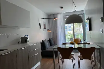 1215 West Ave #204, Miami Beach: photo 1 of 1