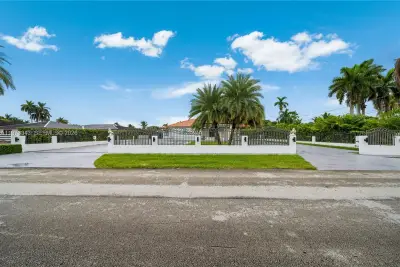 3265 SW 129th Ave, Miami: photo 1 of 29