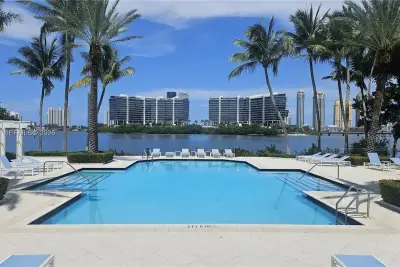 3145 NE 184th St #5102, Aventura: photo 1 of 53