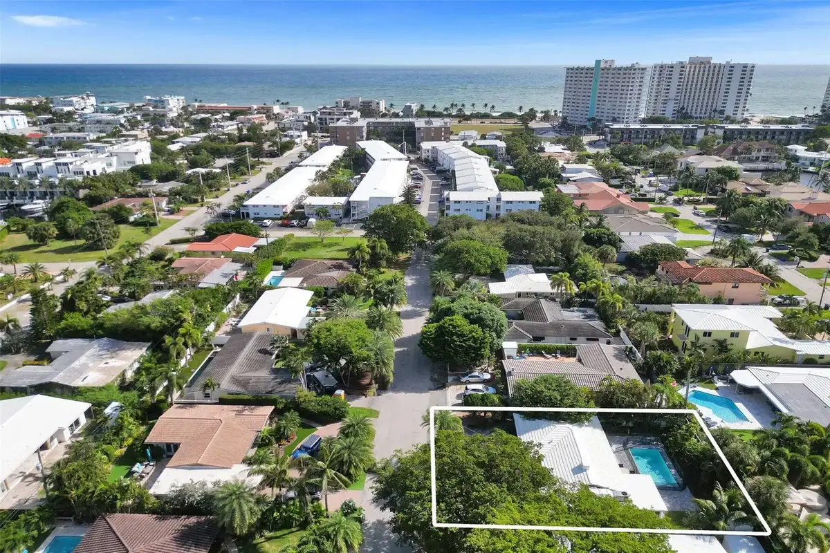 260 Allenwood Dr, Lauderdale-by-the-Sea: photo 1 of 67