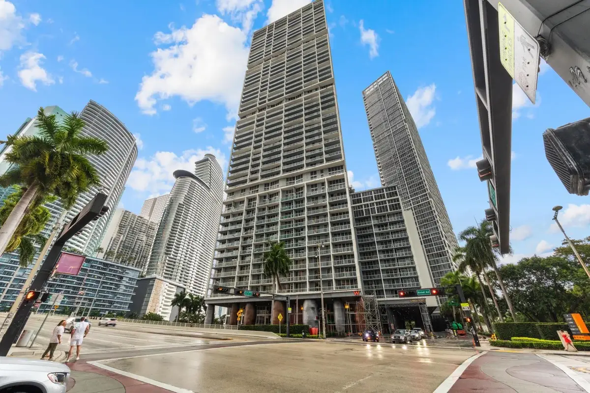 485 Brickell Ave #2506, Miami: photo 1 of 34