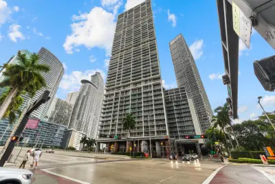 485 Brickell Ave #2506, Miami: photo 1 of 34