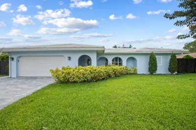 3244 NW 25th Way, Boca Raton: photo 1 of 31