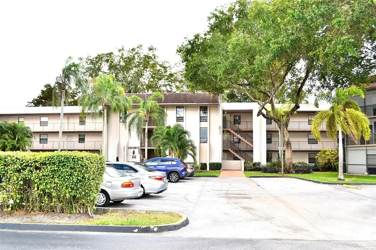 8150 W Mcnab Rd #210, Tamarac: photo 1 of 20