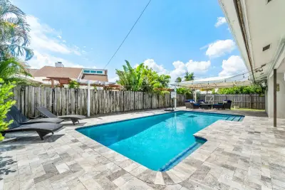 1352 Wyndcliff Dr, Wellington: photo 1 of 28