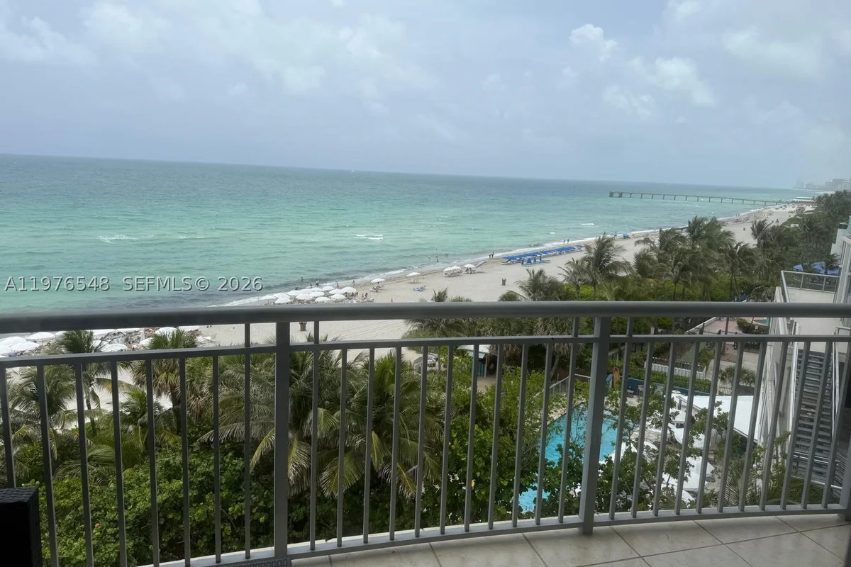 17375 Collins Ave #702, Sunny Isles Beach: photo 1 of 15
