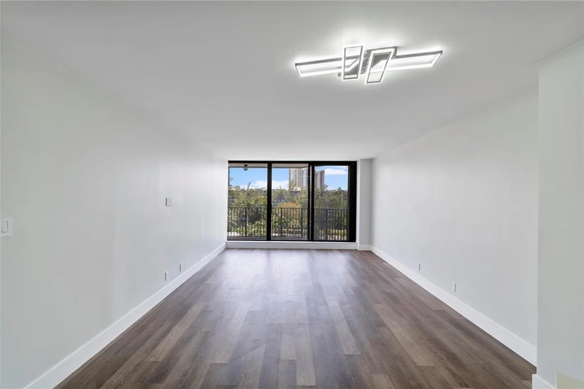 300 Three Islands Blvd #306, Hallandale Beach: photo 1 of 58
