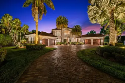 12741 Kapok Ln, Davie: photo 1 of 63