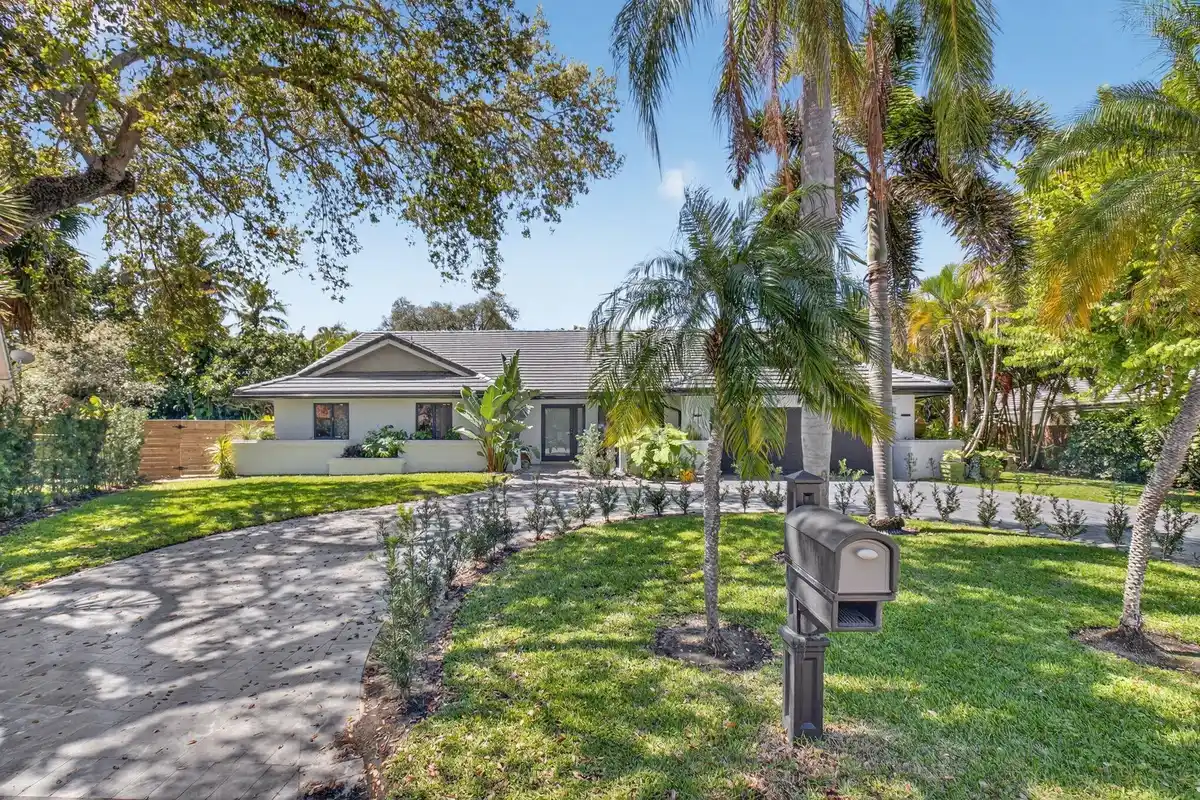 2200 SW 36th Ter, Delray Beach: photo 1 of 47