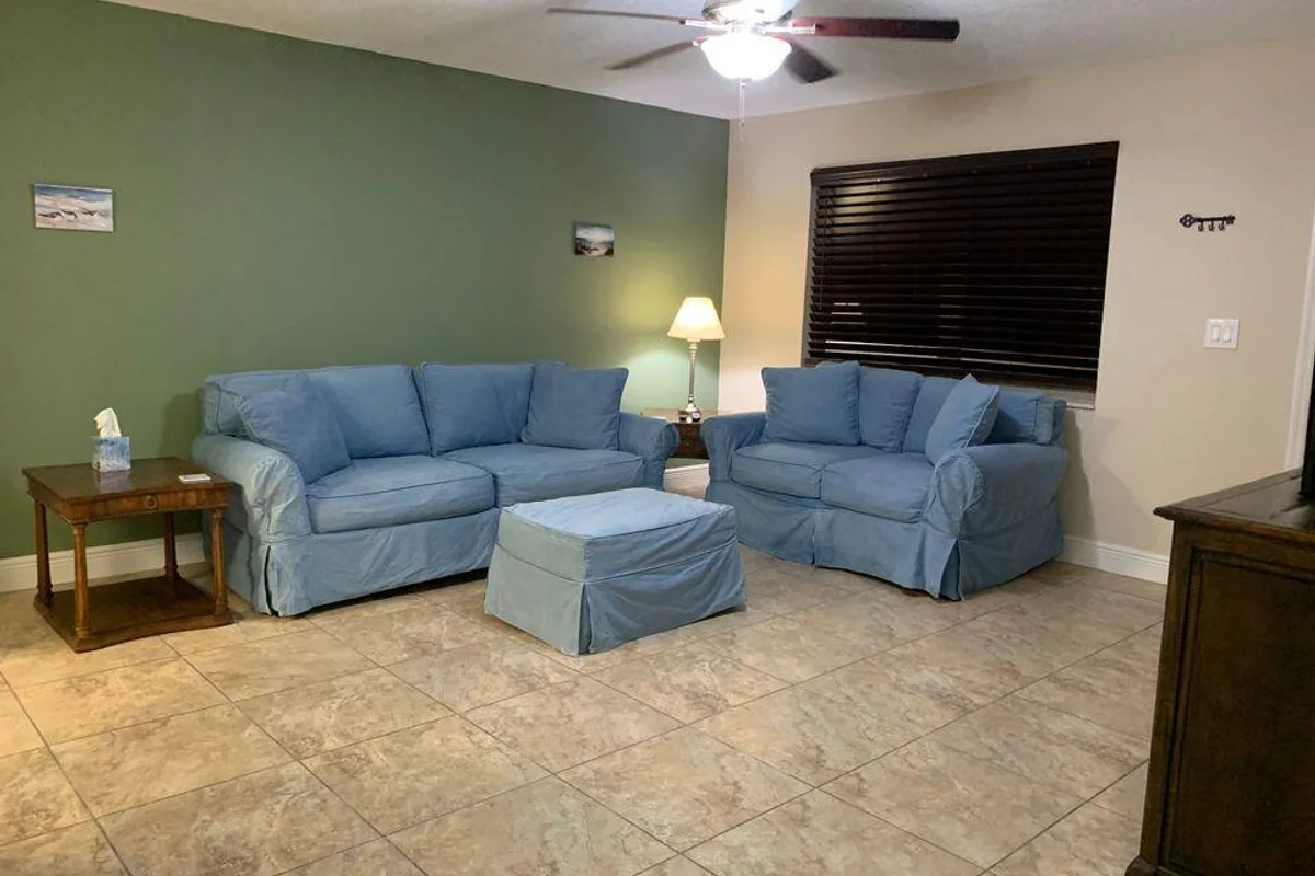 801 Hummingbird Way #201, North Palm Beach: photo 1 of 32