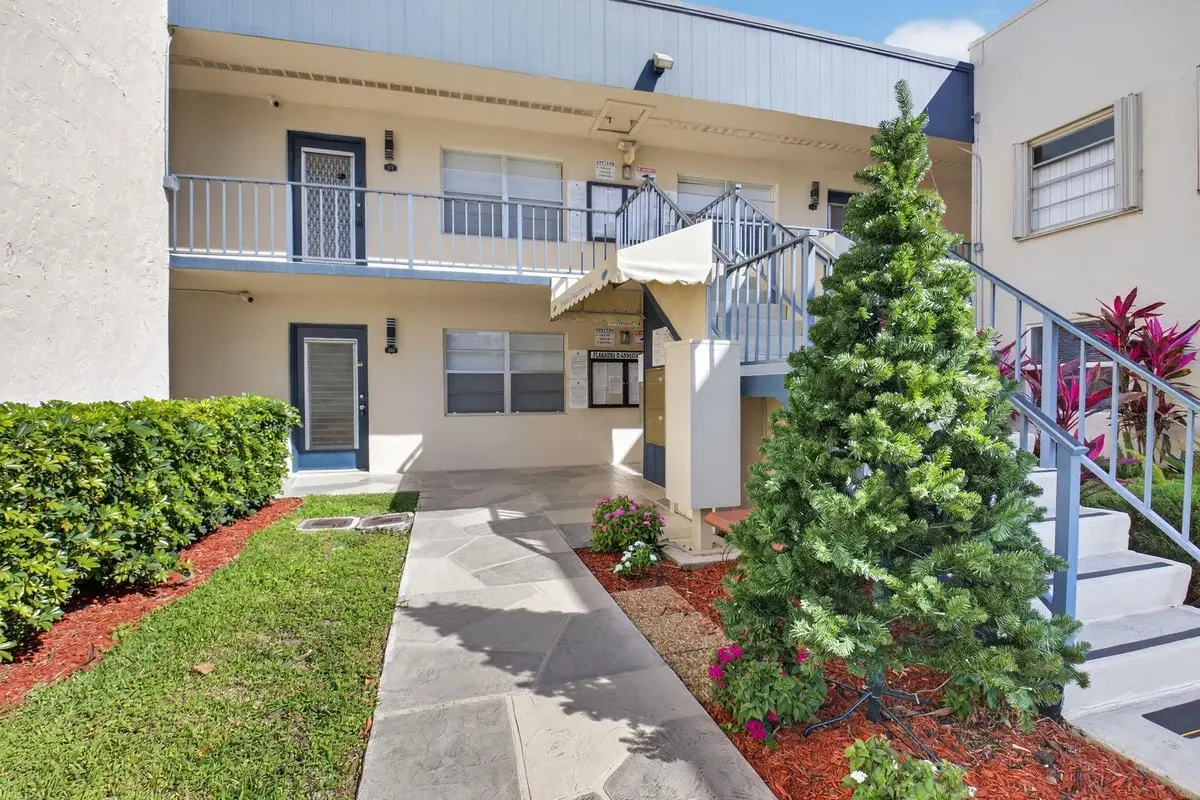 173 Flanders D, Delray Beach: photo 1 of 93