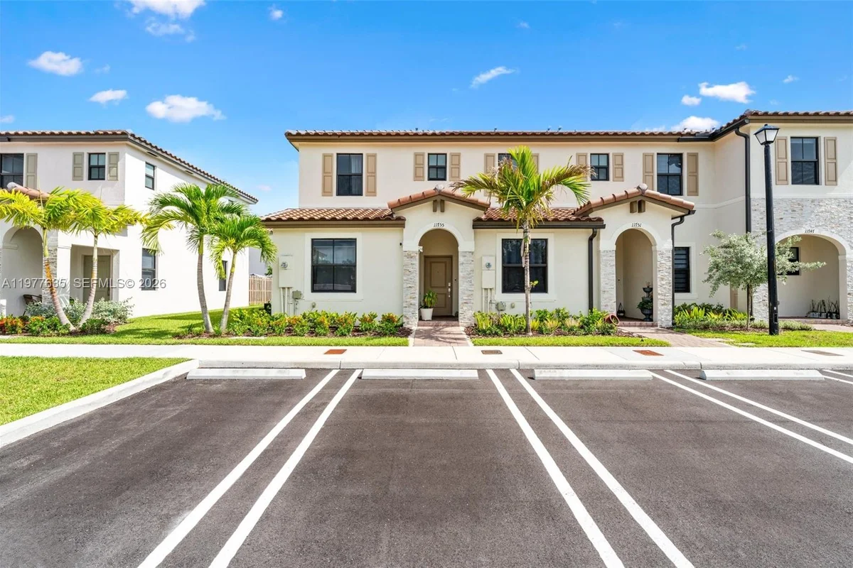 11755 SW 246th Ter, Homestead: photo 1 of 8
