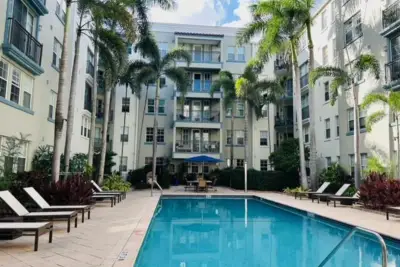533 NE 3rd Ave #204, Fort Lauderdale: photo 1 of 23