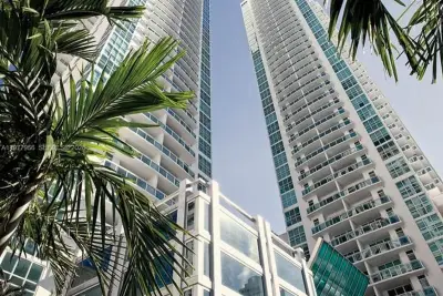 950 Brickell Bay Dr #1107, Miami: photo 1 of 18