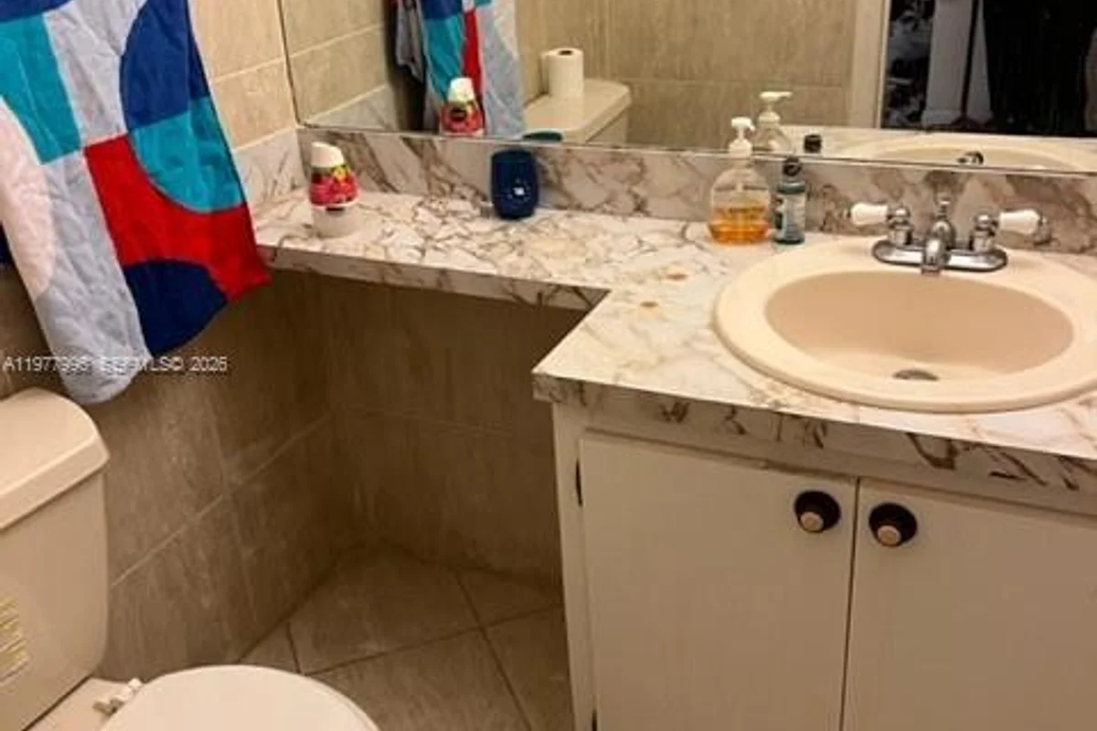 2029 NW 46th Ave #E503, Lauderhill: photo 1 of 11