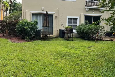 3116 Merrick Ter, Margate: photo 1 of 45