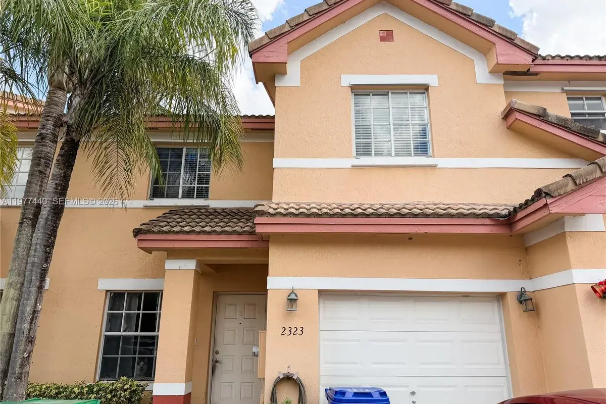 2323 SW, Miramar: photo 1 of 15