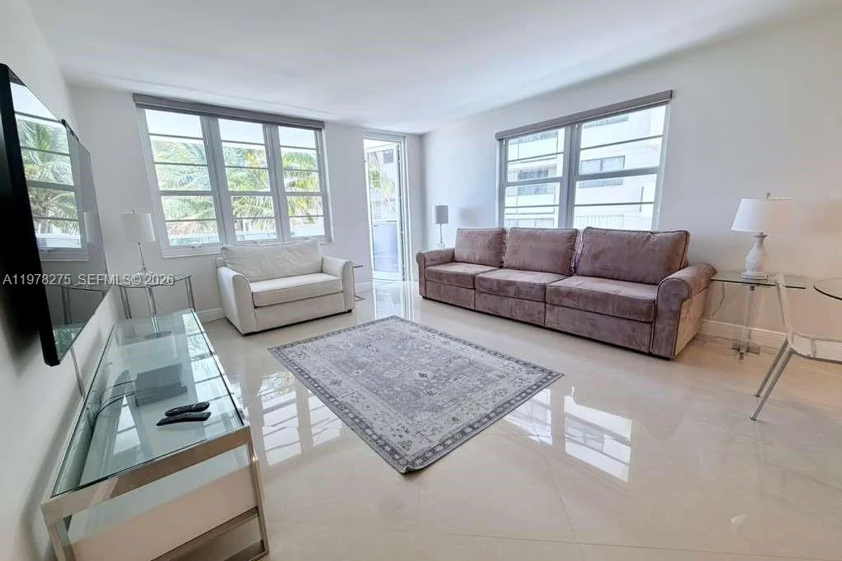 100 Lincoln Rd #521, Miami Beach: photo 1 of 27