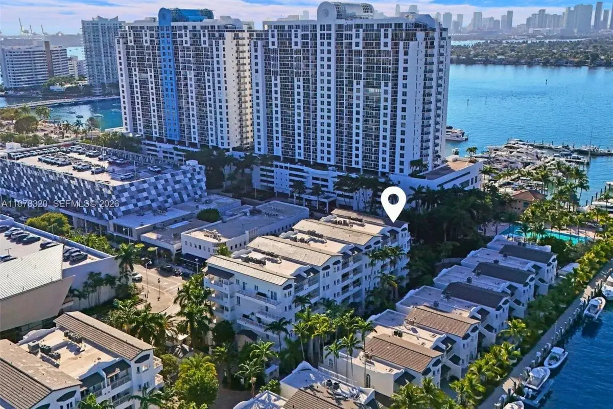 1415 Sunset Harbour Dr #202, Miami Beach: photo 1 of 34
